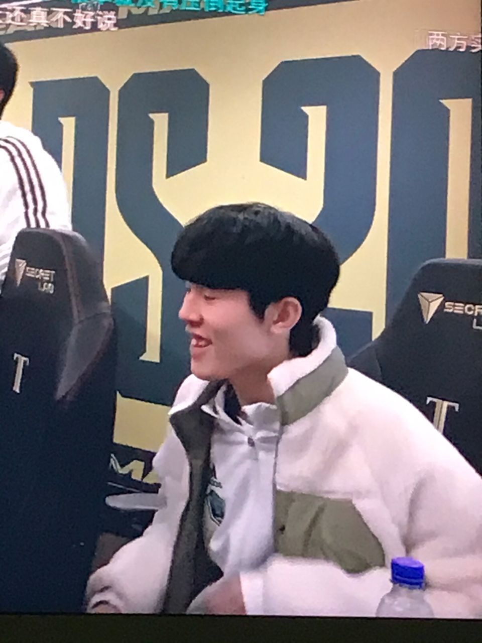 兹韦列夫以 兹韦列夫以